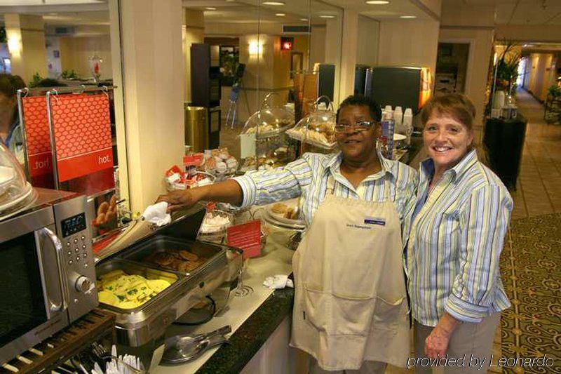 Hampton Inn Richmond-West Innsbrook Broad Meadows Restaurant photo